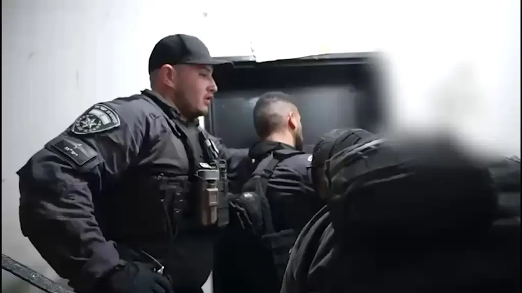 Полиция пресекла сеть торговли наркотиками в Тайбе