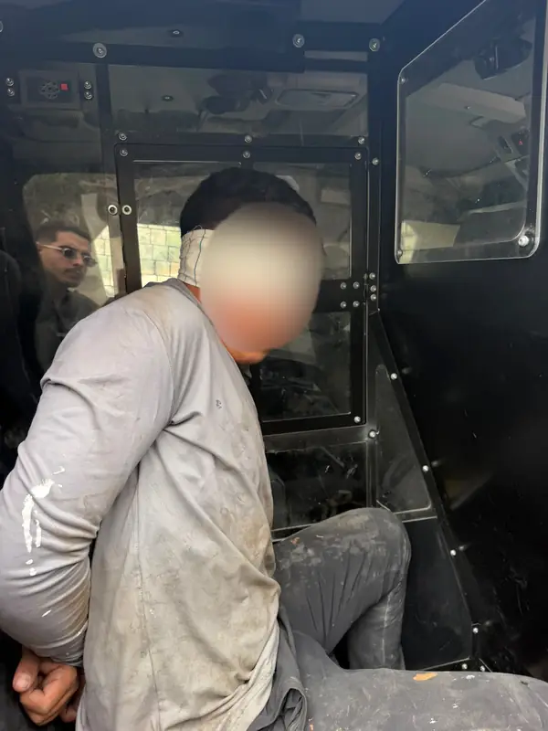 В ходе операции в Биньямине полиция изъяла угнанный транспорт и задержала троих